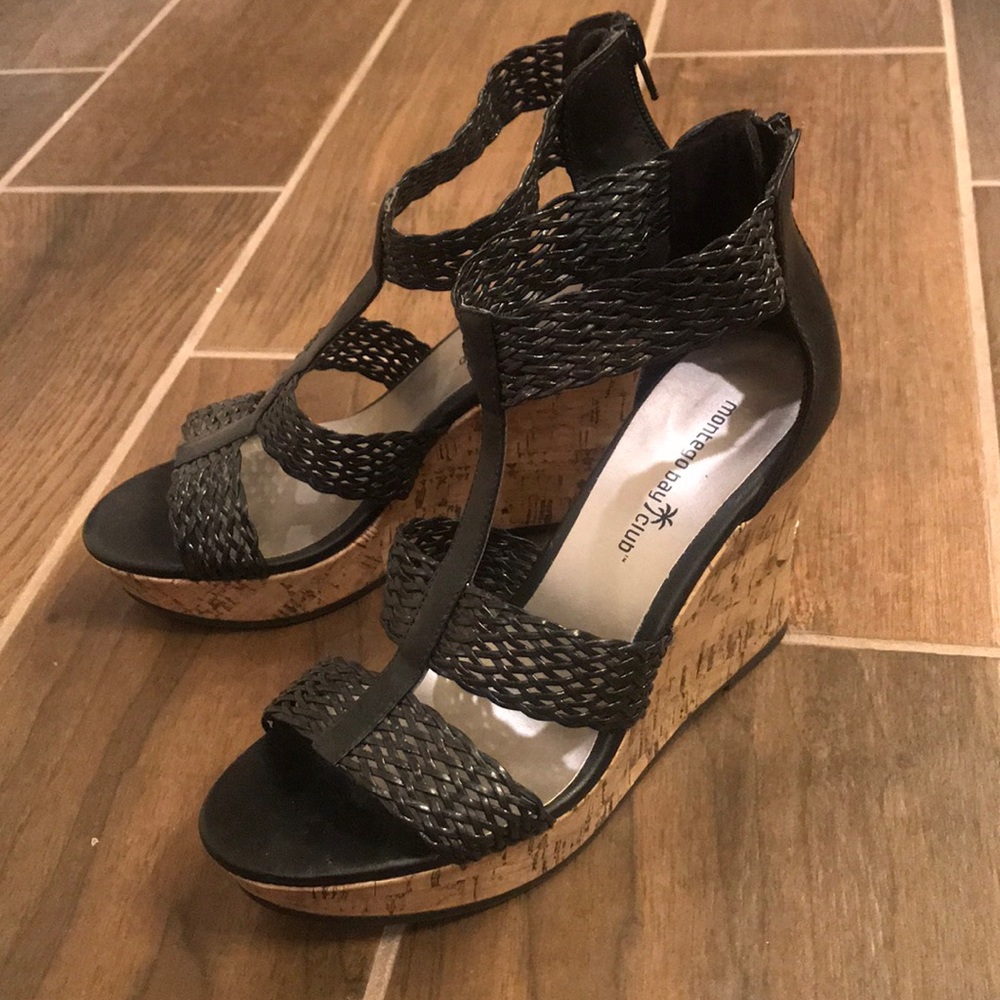 Cute Black Wedges